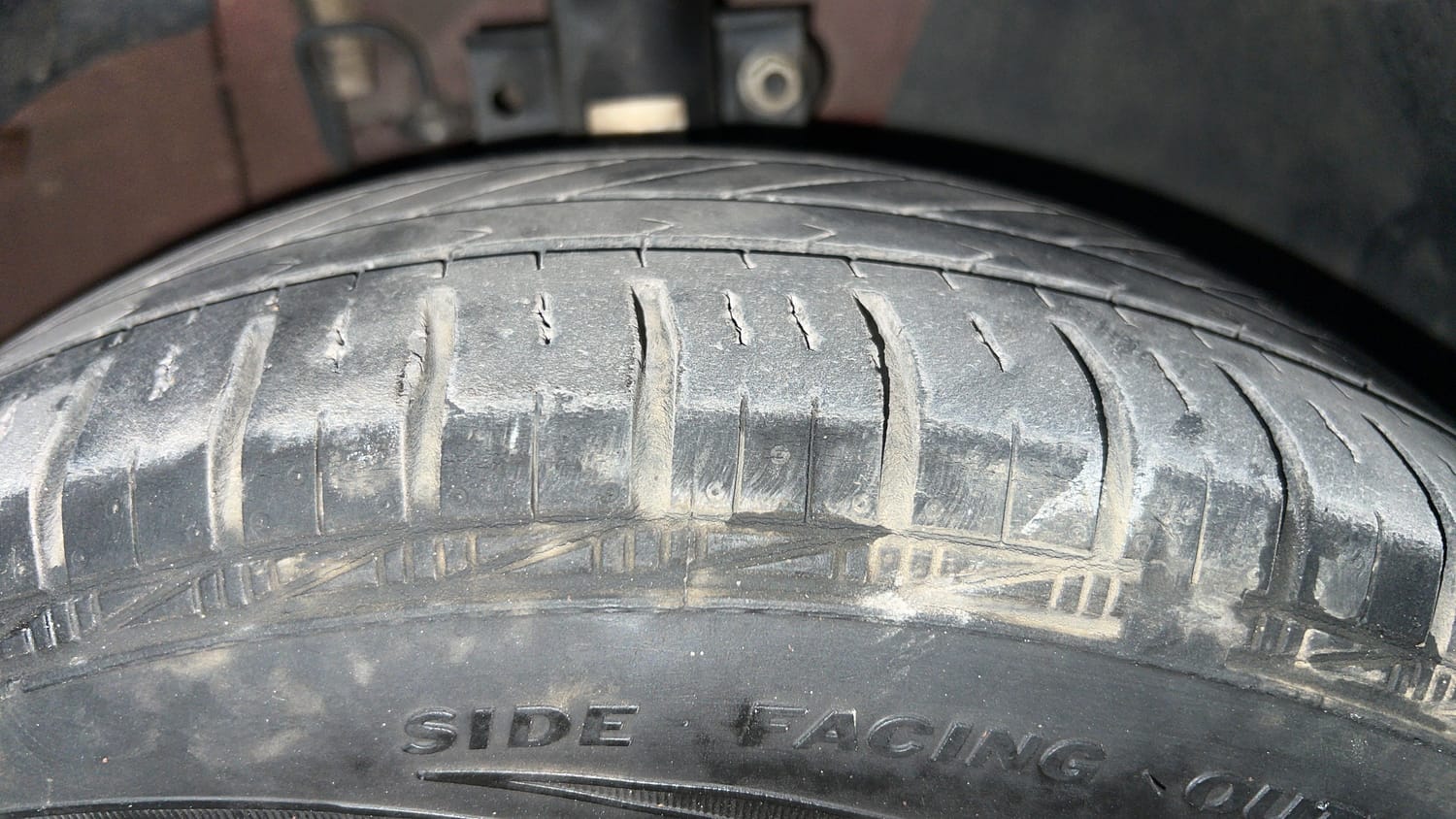 Used 2020 Volkswagen Polo Trendline 1.0L MPI Petrol Manual tyres RIGHT FRONT TYRE TREAD VIEW