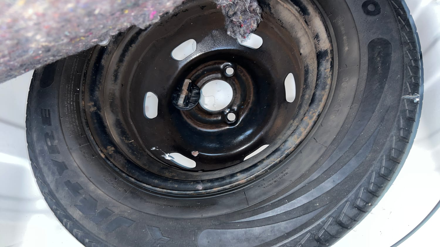 Used 2018 Renault Kwid 1.0 RXT Petrol Manual tyres SPARE TYRE VIEW