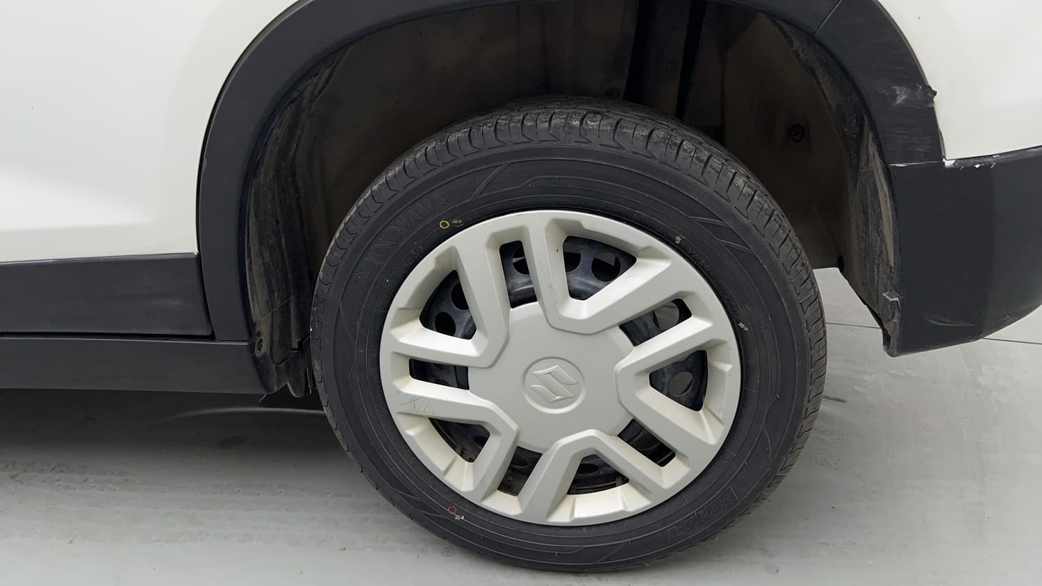 Used 2021 maruti-suzuki Vitara Brezza VXi Petrol Manual tyres LEFT REAR TYRE RIM VIEW