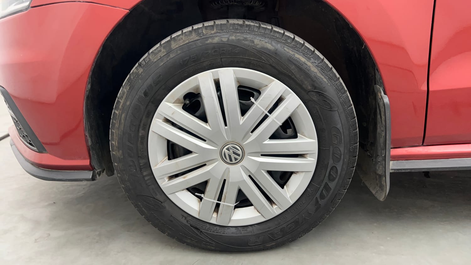 Used 2020 Volkswagen Polo Trendline 1.0L MPI Petrol Manual tyres LEFT FRONT TYRE RIM VIEW