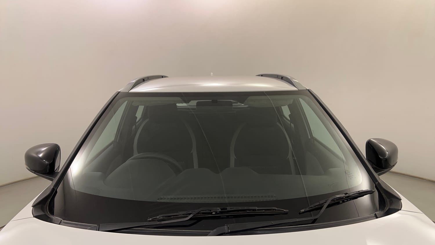 Used 2023 Nissan Magnite XV Petrol Manual exterior FRONT WINDSHIELD VIEW
