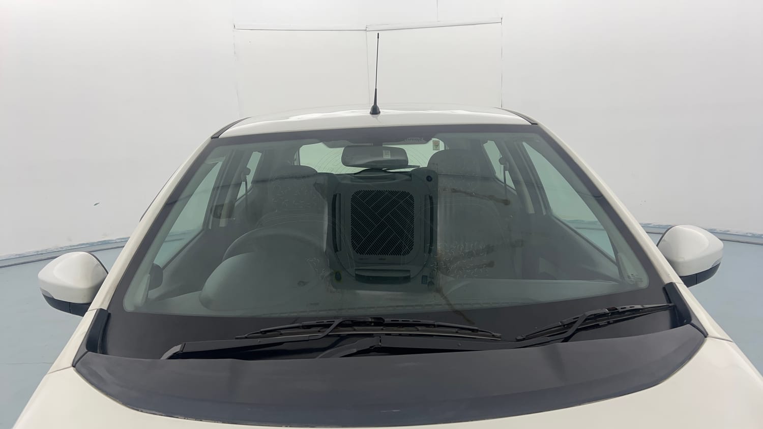 Used 2022 Tata Tiago XZ Petrol Manual exterior FRONT WINDSHIELD VIEW
