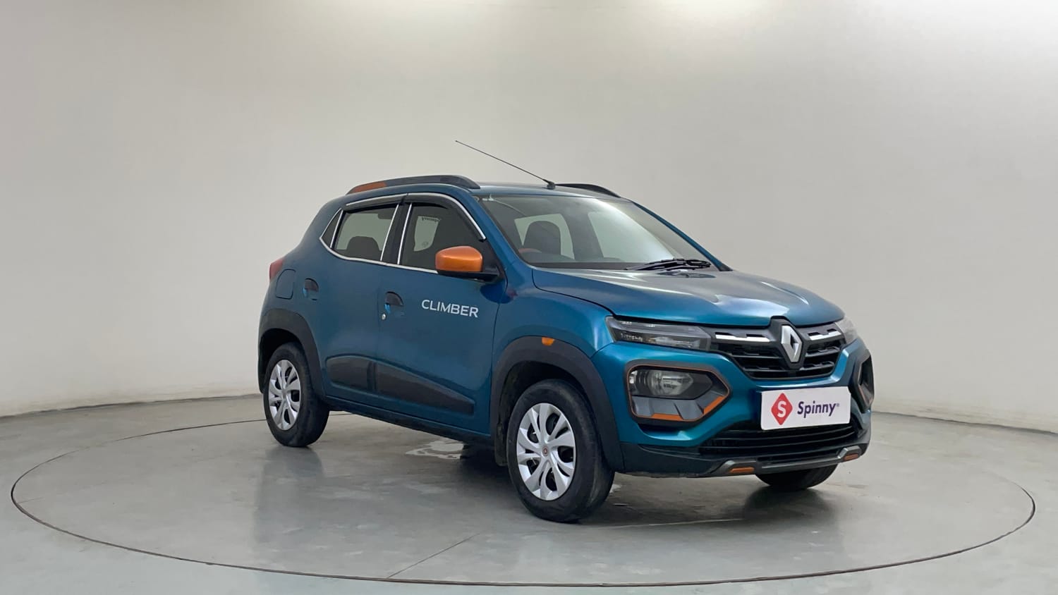 Used 2020 Renault Kwid CLIMBER 1.0 Opt Petrol Manual exterior RIGHT FRONT CORNER VIEW
