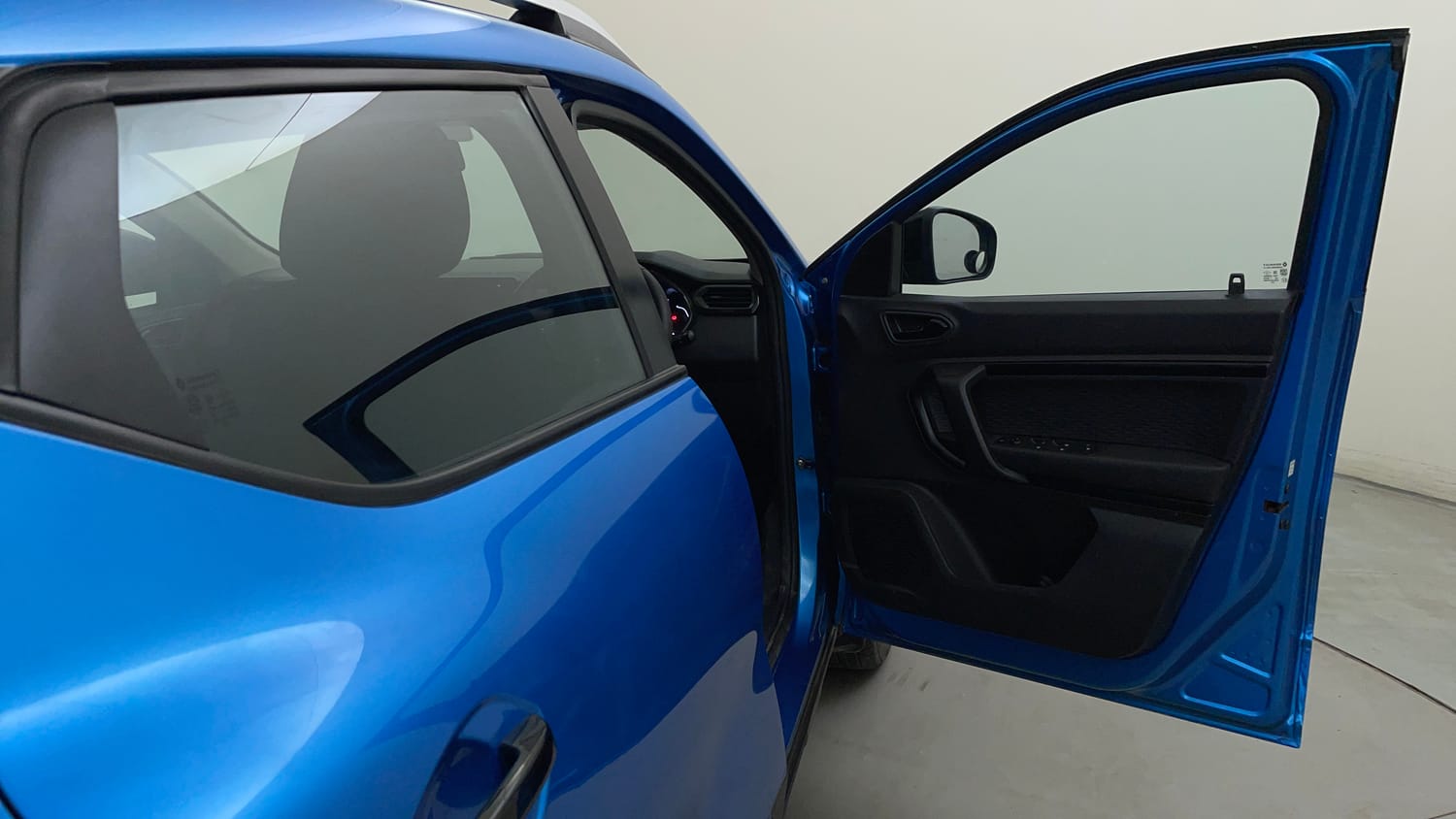 Used 2022 Renault Kiger RXZ AMT Petrol Automatic interior RIGHT FRONT DOOR OPEN VIEW