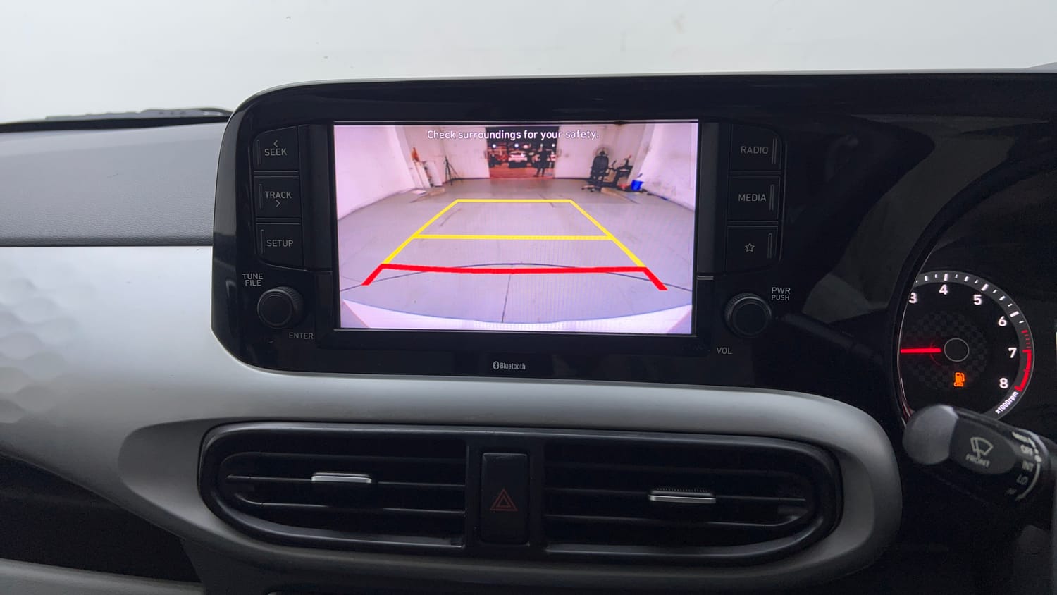 Used 2022 Hyundai Grand i10 Nios Sportz 1.2 Kappa VTVT CNG Cng Manual top_features Rear camera