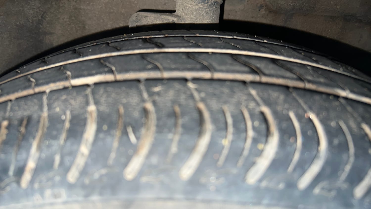 Used 2016 Maruti Suzuki Celerio VXi Petrol Manual tyres RIGHT FRONT TYRE TREAD VIEW
