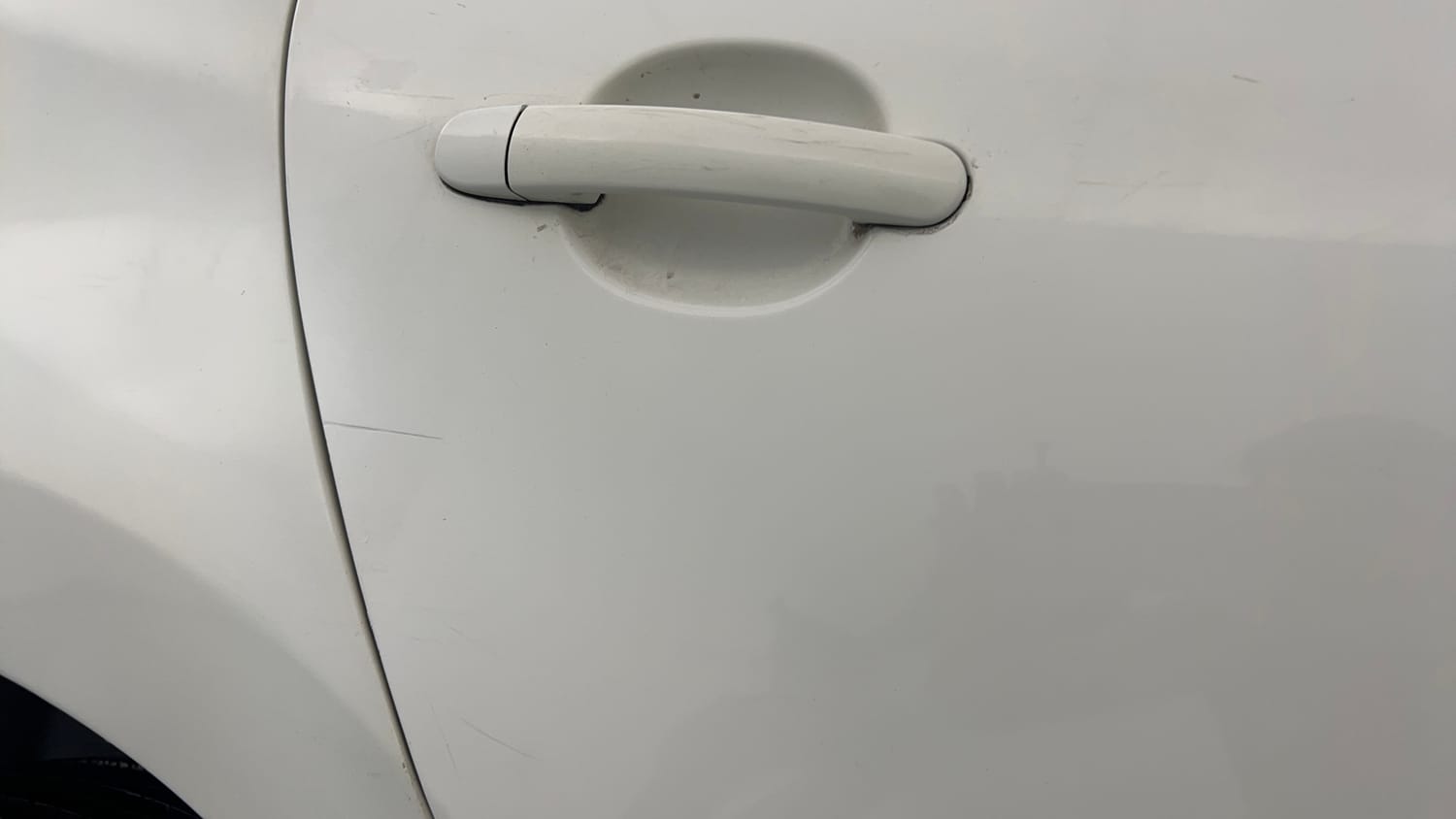 Used 2014 Volkswagen Polo Highline1.2L (P) Petrol Manual dents MINOR SCRATCH