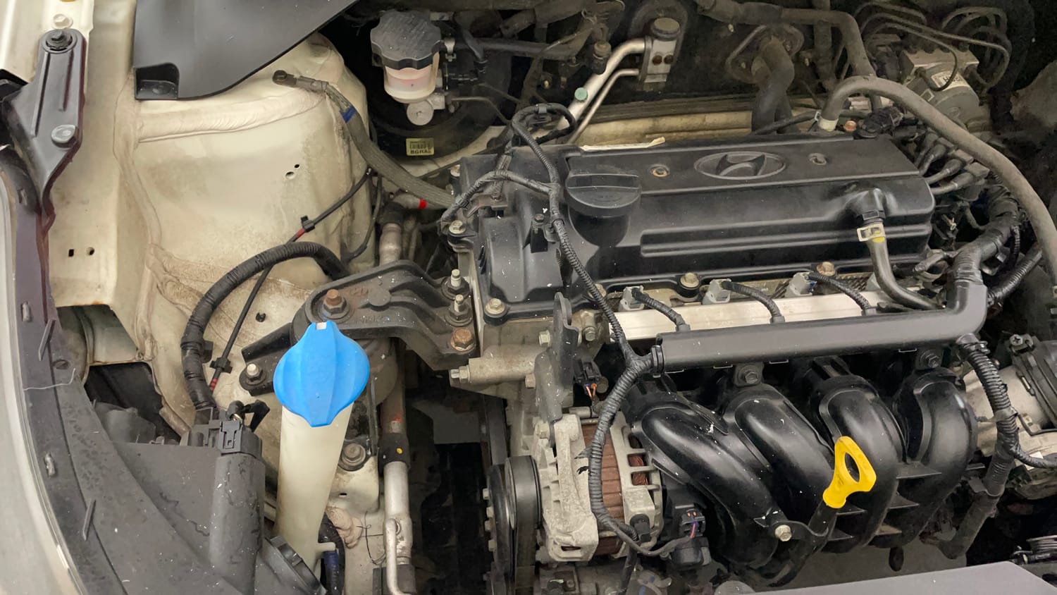 Used 2017 Hyundai Elite i20 Asta 1.2 (O) Petrol Manual engine ENGINE RIGHT SIDE VIEW