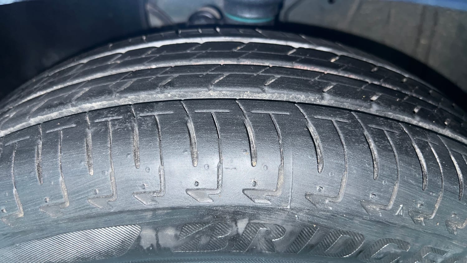 Used 2024 Maruti Suzuki Ignis Sigma 1.2 MT Petrol Manual tyres LEFT FRONT TYRE TREAD VIEW