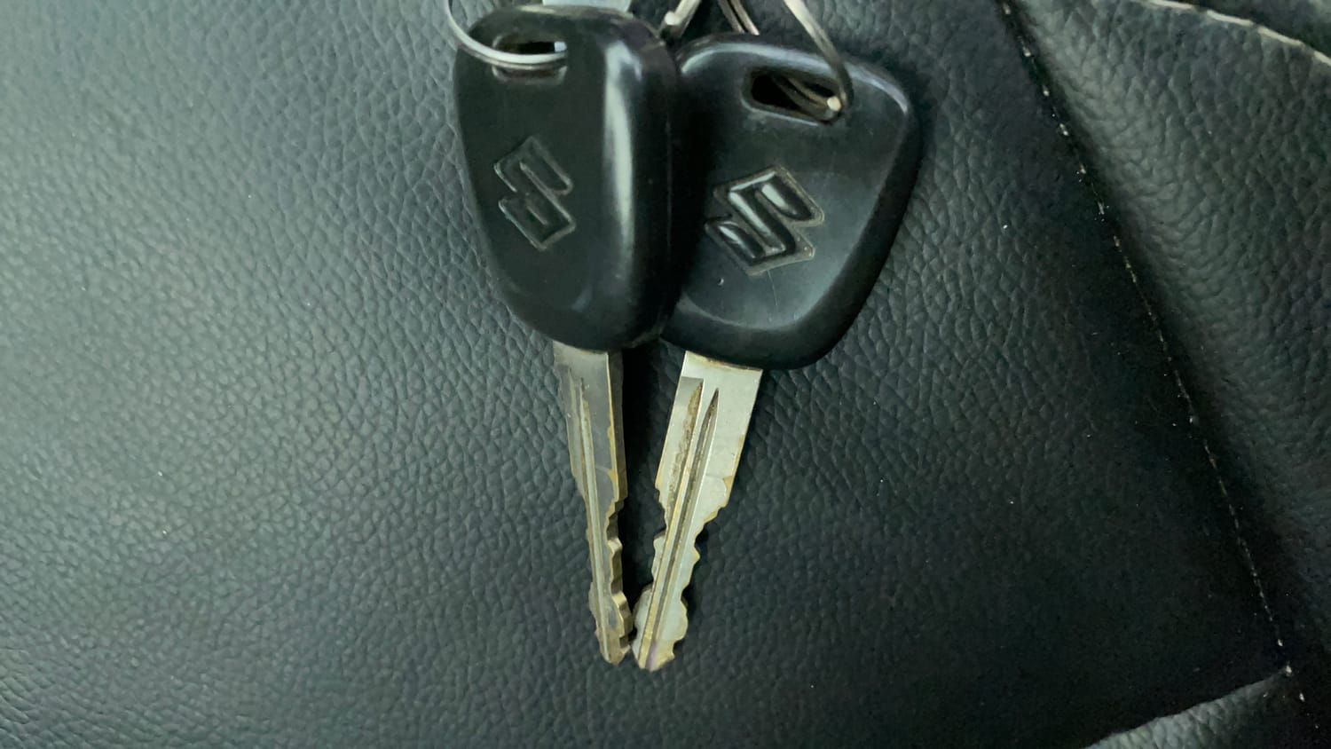 Used 2017 Maruti Suzuki Vitara Brezza LDi (O) Diesel Manual extra CAR KEY VIEW