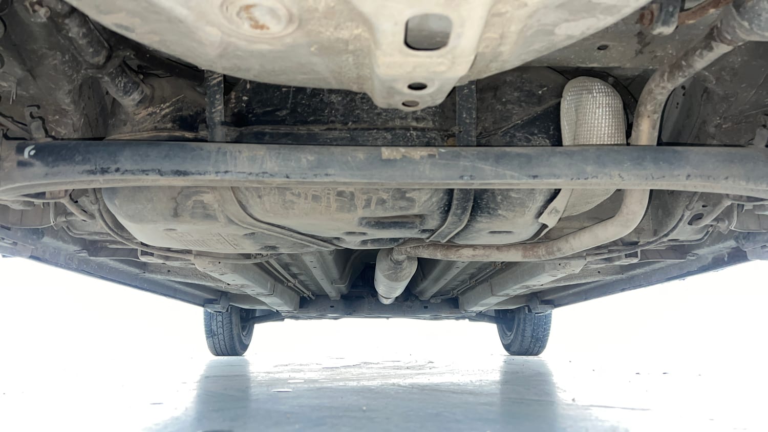 Used 2014 Maruti Suzuki Swift VXi Petrol Manual extra REAR UNDERBODY VIEW (TAKEN FROM REAR)