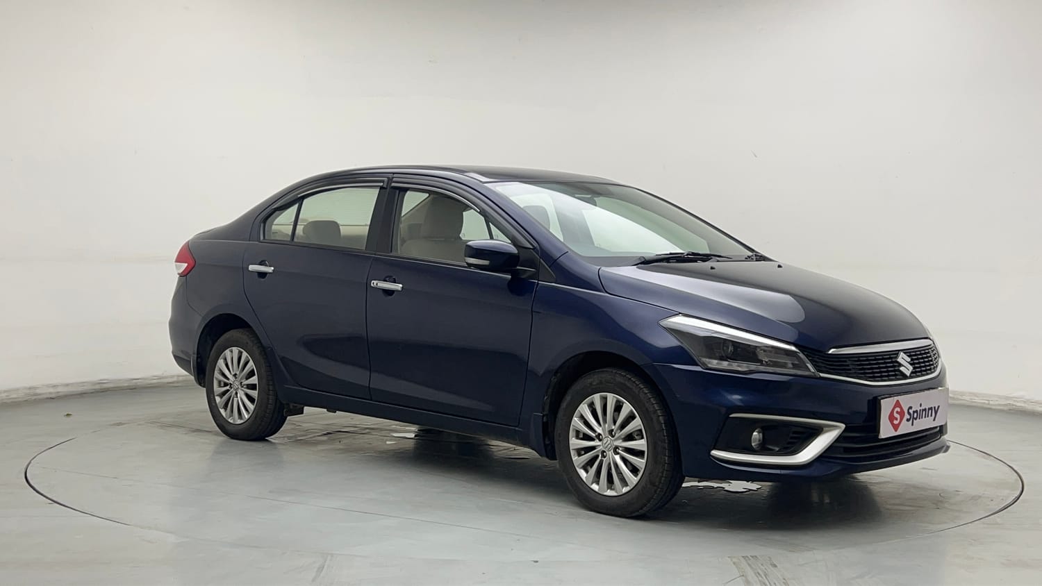 Used 2024 Maruti Suzuki Ciaz Zeta 1.5 AT Petrol Automatic exterior RIGHT FRONT CORNER VIEW