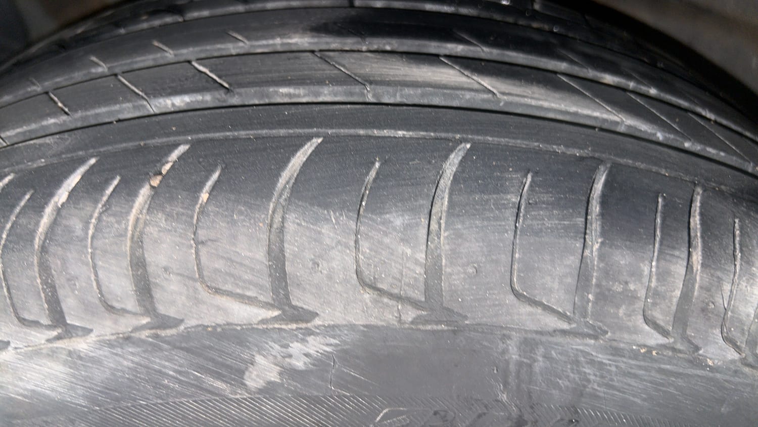 Used 2023 Tata Nexon XZA Plus Petrol Automatic tyres RIGHT REAR TYRE TREAD VIEW