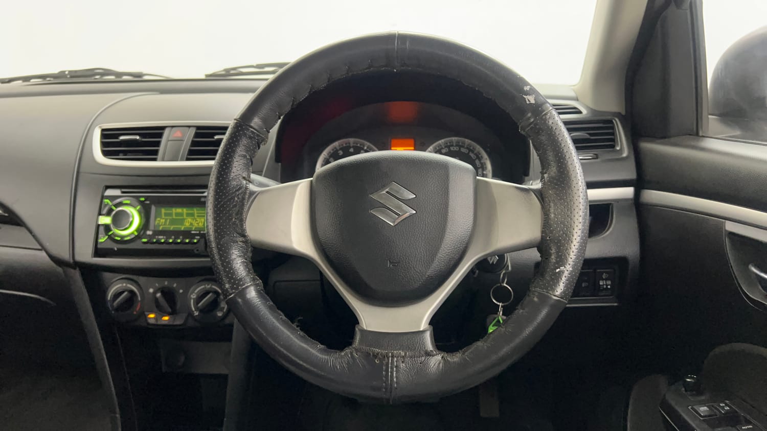 Used 2014 Maruti Suzuki Swift VXi Petrol Manual interior STEERING VIEW