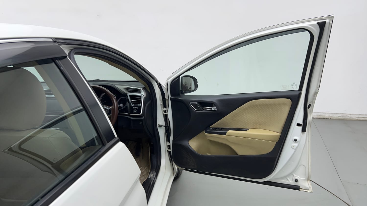 Used 2022 Honda City 4th Generation V Petrol Petrol Manual interior RIGHT FRONT DOOR OPEN VIEW