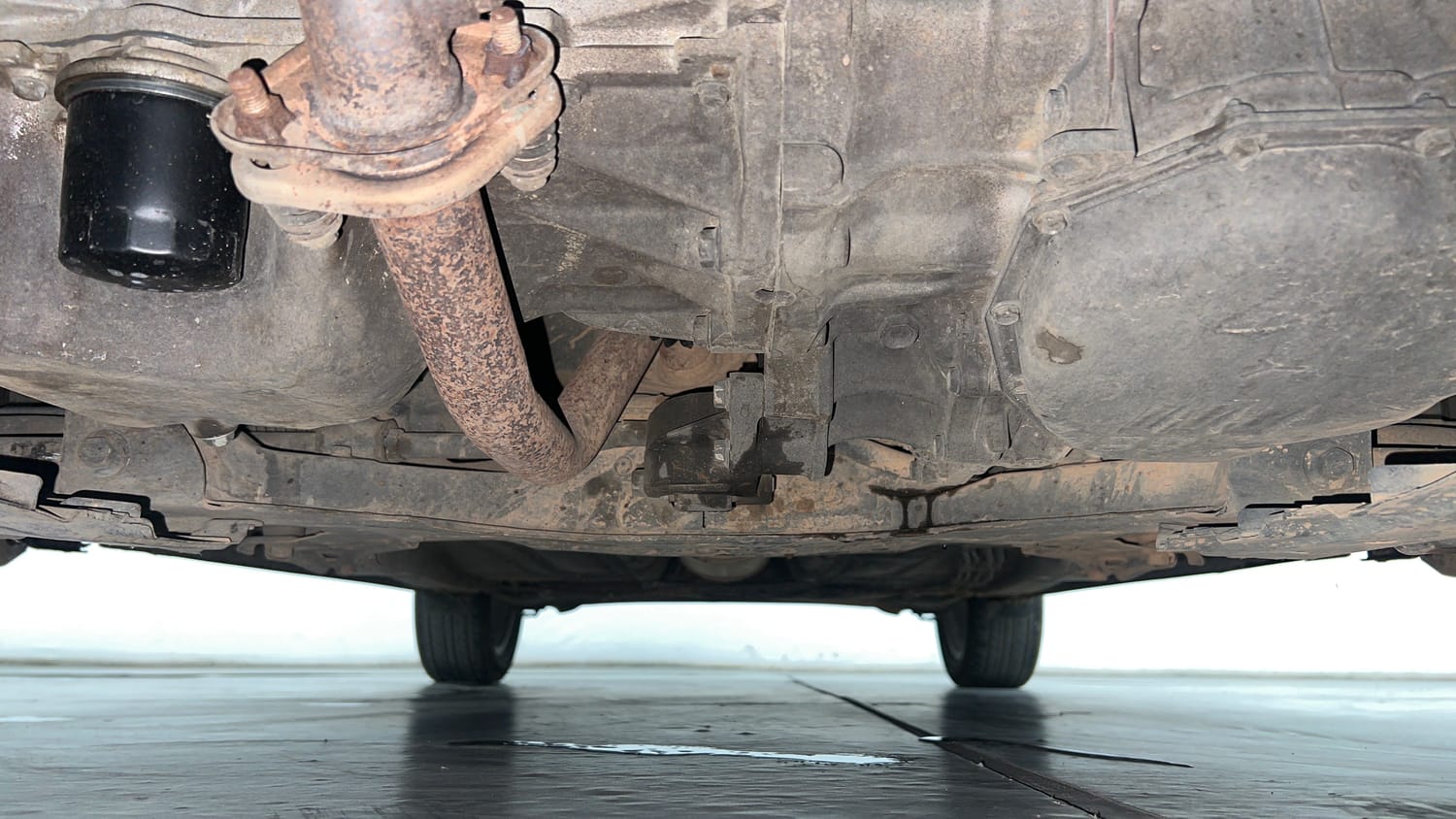 Used 2020 Maruti Suzuki Baleno Alpha Automatic Petrol Automatic extra FRONT LEFT UNDERBODY VIEW