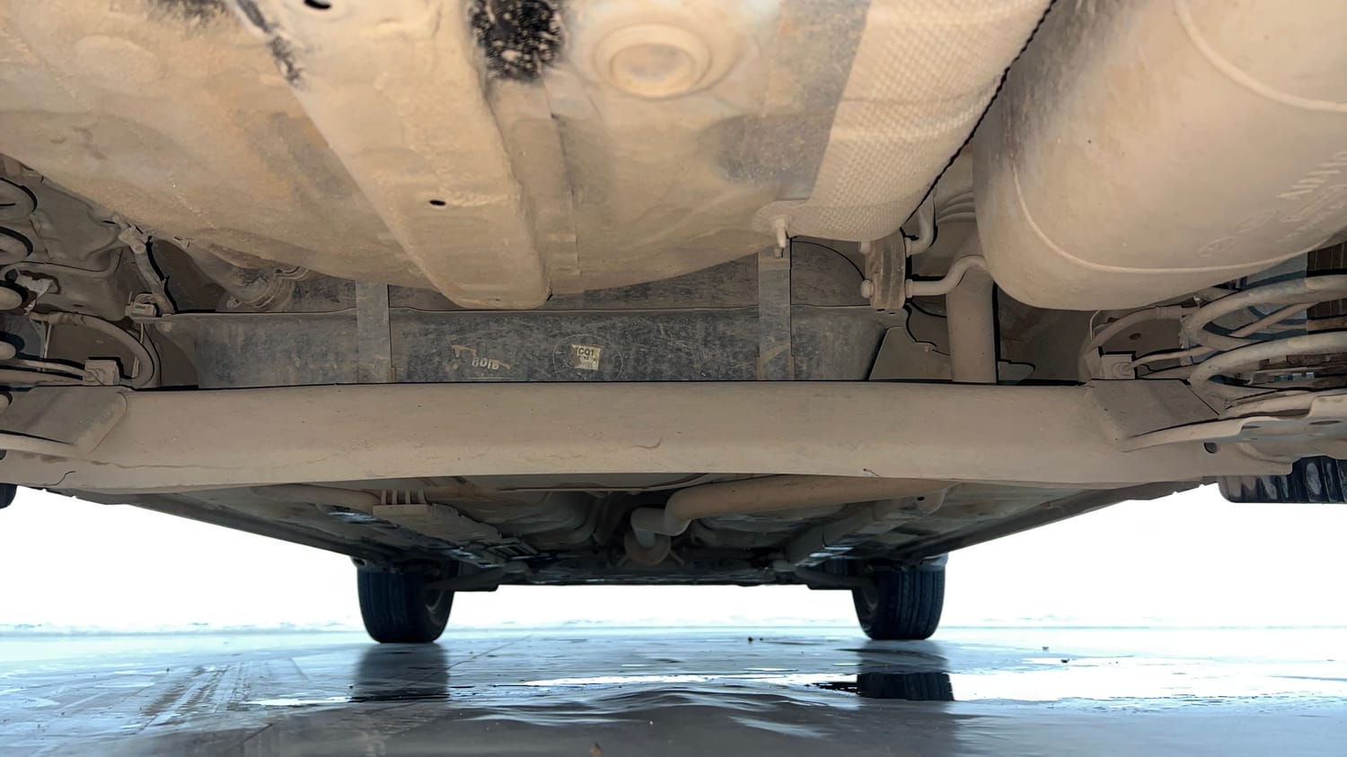 Used 2022 Hyundai Grand i10 Nios Sportz 1.2 Kappa VTVT CNG Cng Manual extra REAR UNDERBODY VIEW (TAKEN FROM REAR)