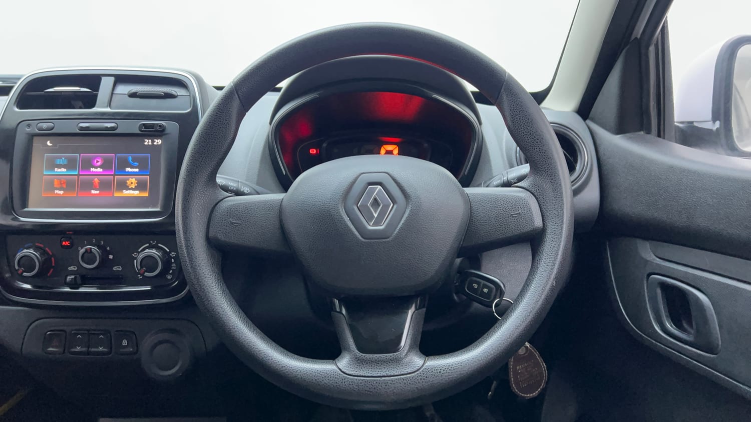 Used 2018 Renault Kwid 1.0 RXT Petrol Manual interior STEERING VIEW