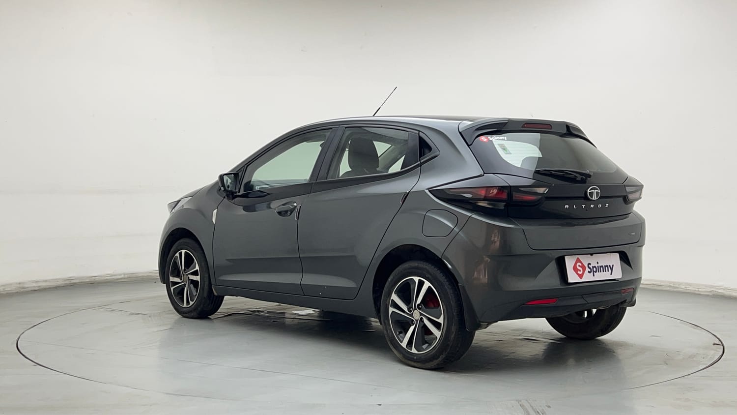 Used 2024 Tata Altroz XZ iCNG Cng Manual exterior LEFT REAR CORNER VIEW
