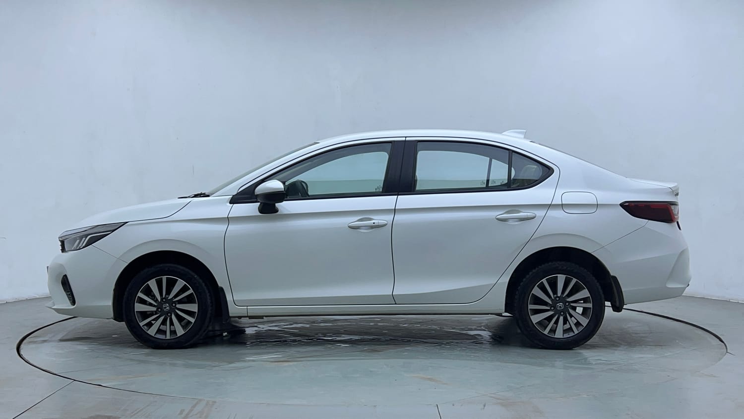 Used 2024 Honda City V Petrol CVT Petrol Automatic exterior LEFT SIDE VIEW