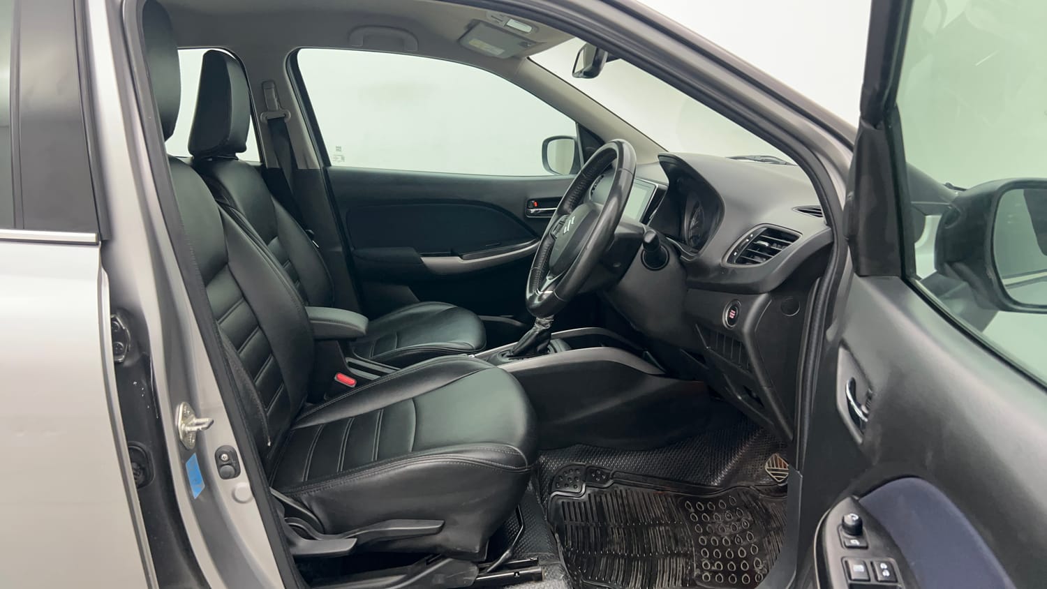 Used 2020 Maruti Suzuki Baleno Alpha Automatic Petrol Automatic interior RIGHT SIDE FRONT DOOR CABIN VIEW