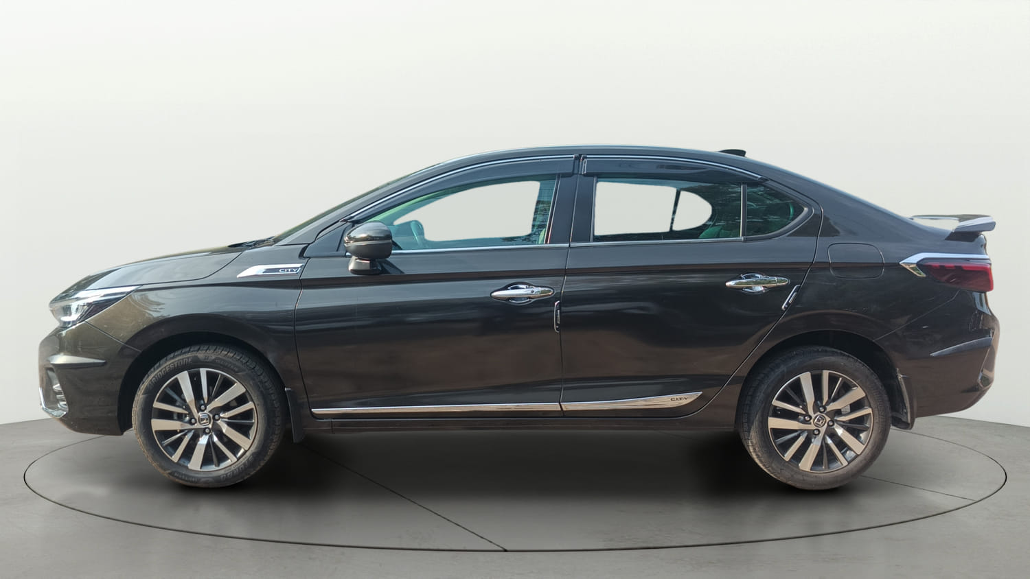 Used 2023 Honda City ZX Petrol Petrol Manual exterior LEFT SIDE VIEW