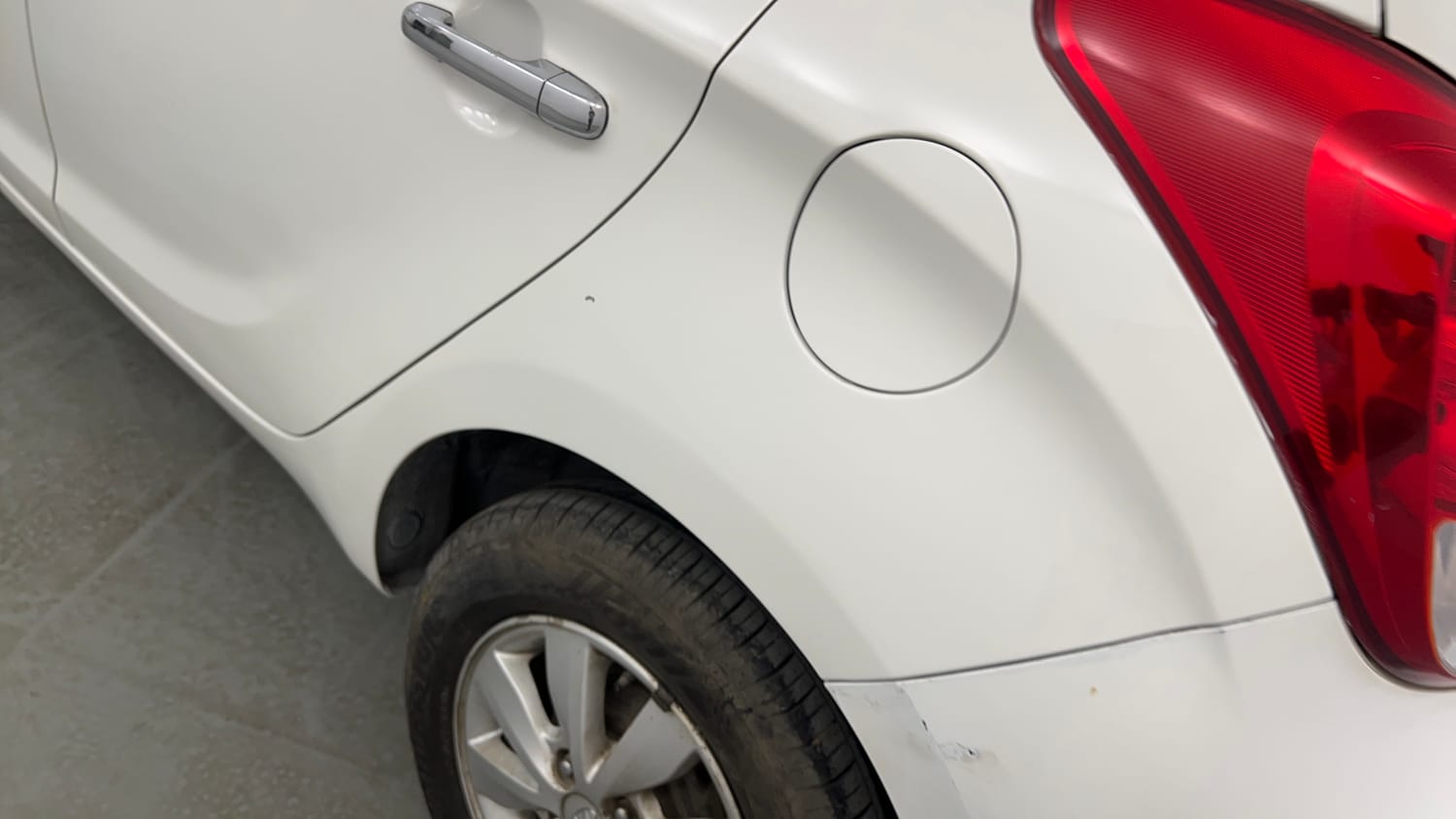 Used 2012 Hyundai i20 Asta 1.2 Petrol Manual dents MINOR SCRATCH
