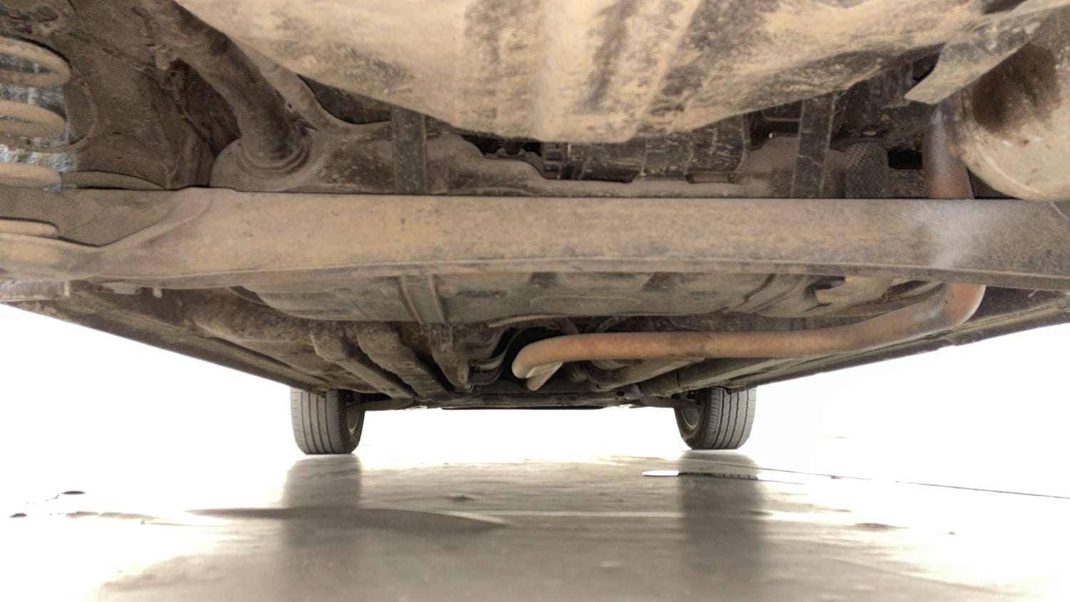 Used 2017 Hyundai Elite i20 Asta 1.2 (O) Petrol Manual extra REAR UNDERBODY VIEW (TAKEN FROM REAR)