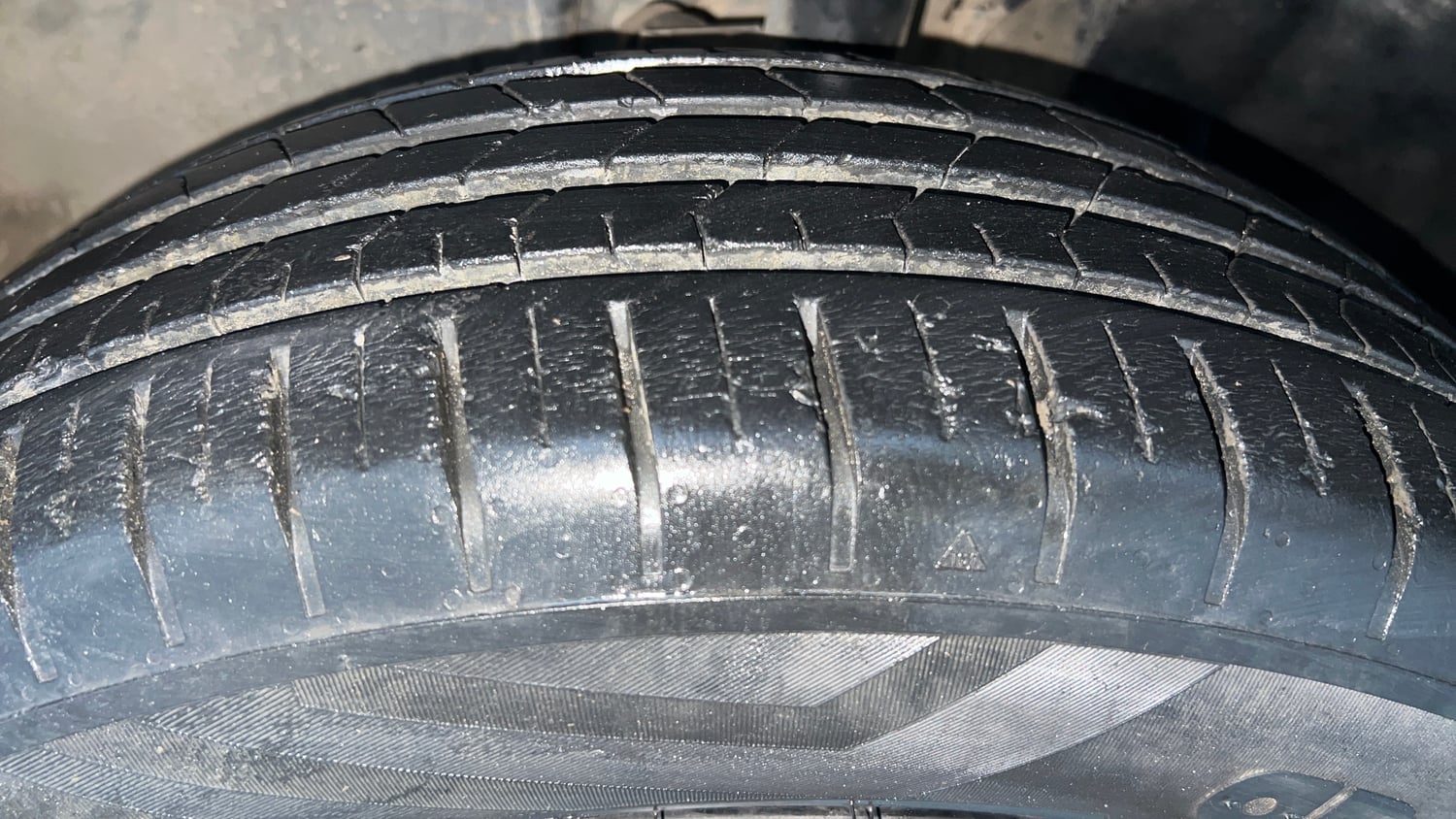 Used 2023 Tata Punch Creative AMT Petrol Automatic tyres LEFT FRONT TYRE TREAD VIEW