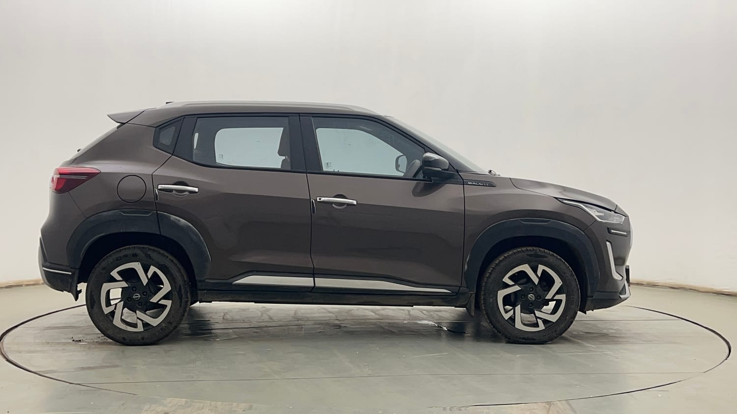 Used 2021 Nissan Magnite XV Turbo Petrol Manual exterior RIGHT SIDE VIEW