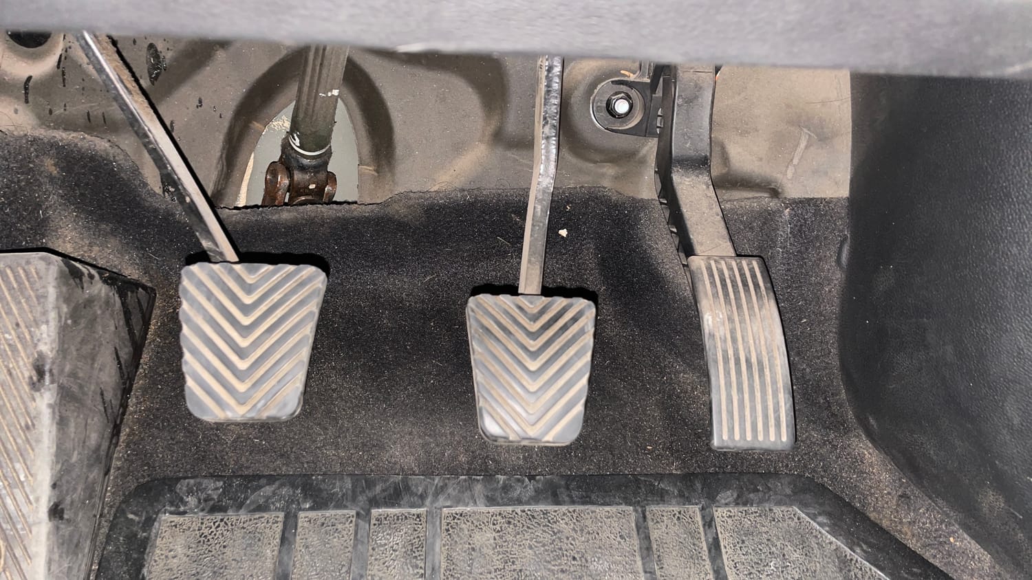 Used 2017 Hyundai Elite i20 Asta 1.2 (O) Petrol Manual interior PEDALS VIEW
