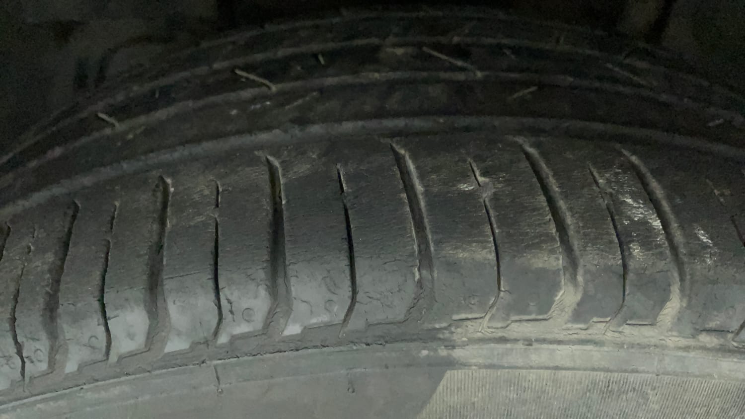 Used 2018 Tata Nexon XZ Plus Diesel Diesel Manual tyres LEFT FRONT TYRE TREAD VIEW