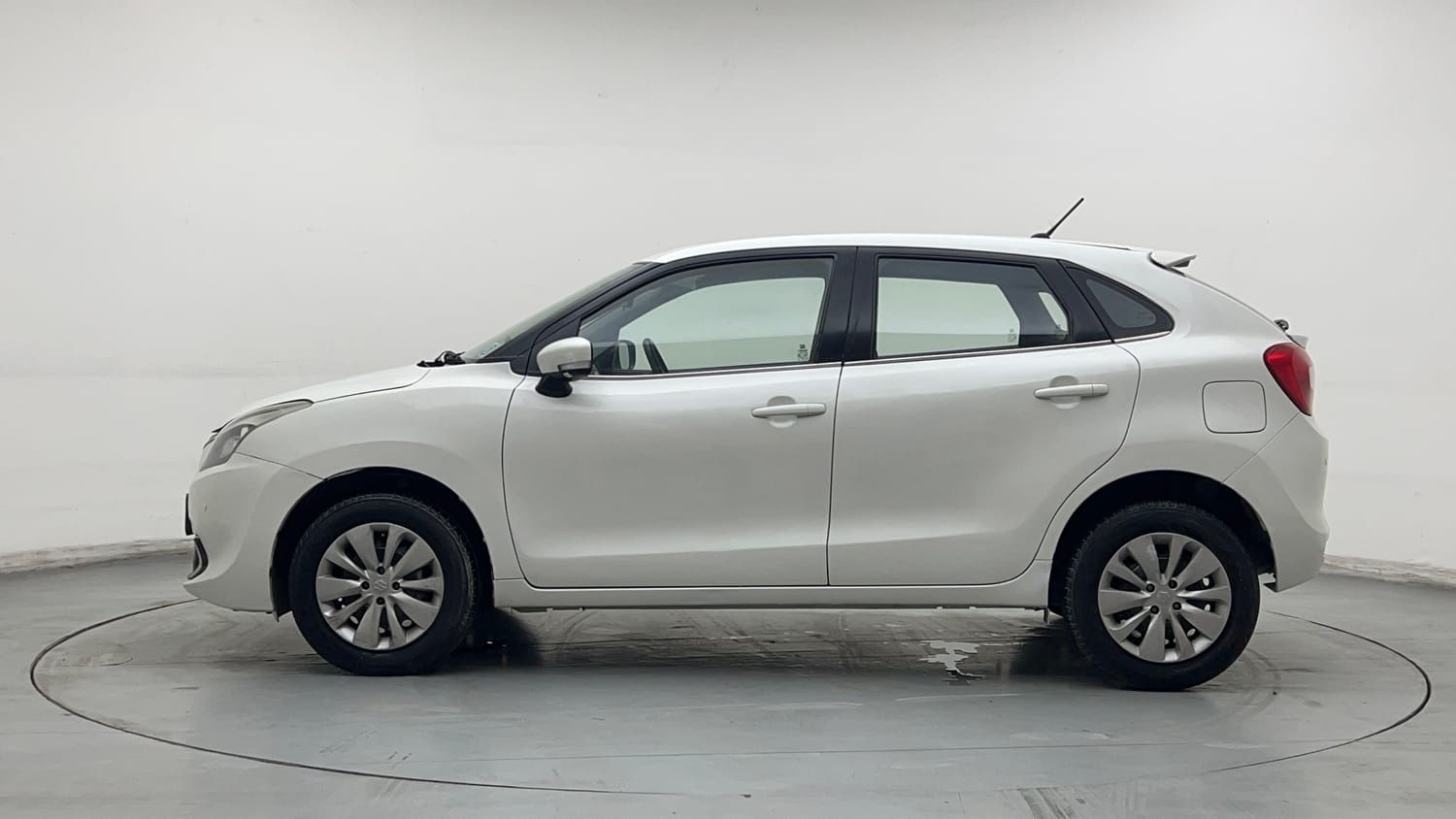 Used 2017 Maruti Suzuki Baleno Delta 1.2 Petrol Manual exterior LEFT SIDE VIEW