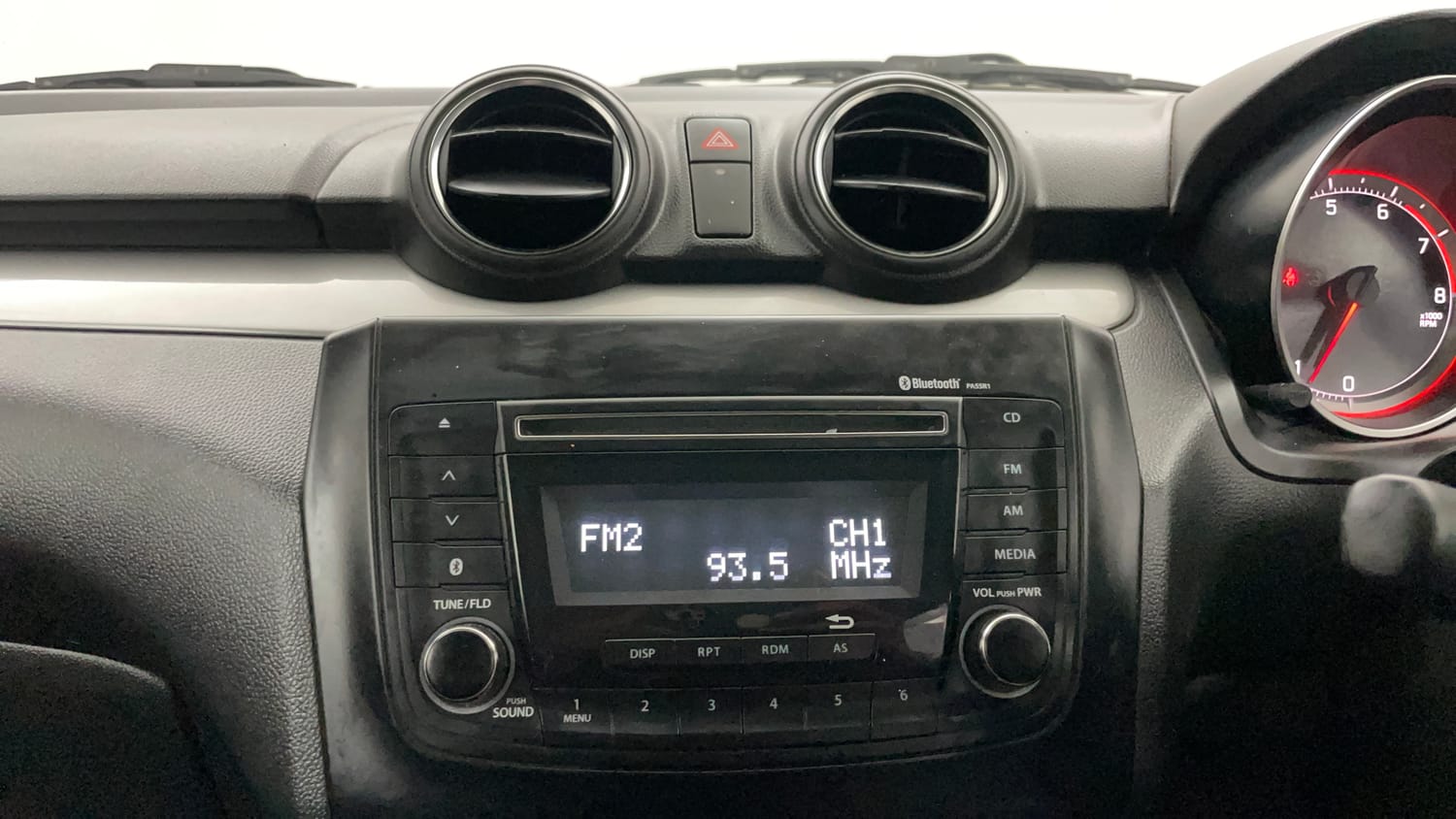 Used 2019 Maruti Suzuki Swift VXi AMT Petrol Automatic top_features Integrated (in-dash) music system