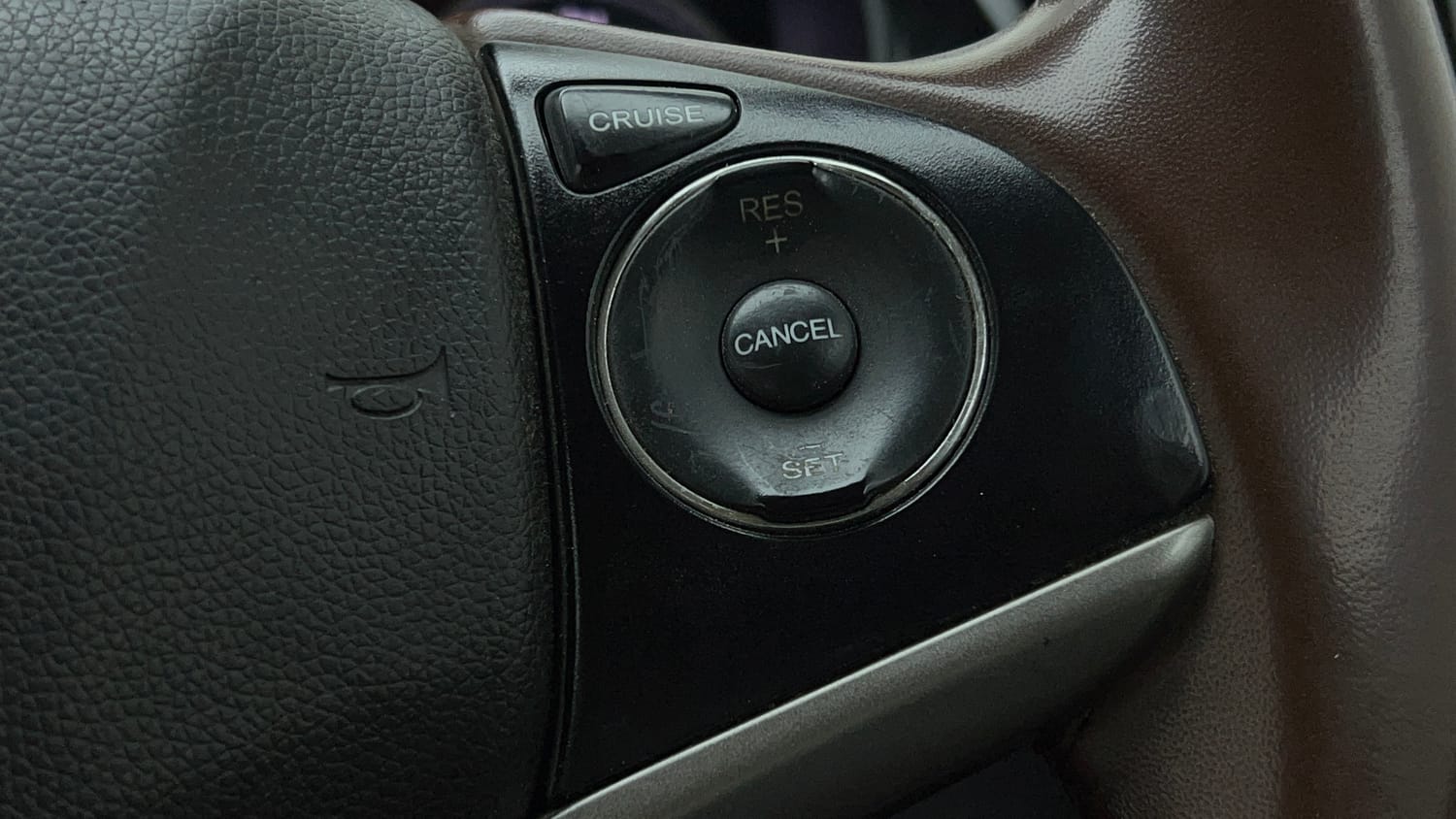 Used 2022 Honda City 4th Generation V Petrol Petrol Manual top_features Cruise control