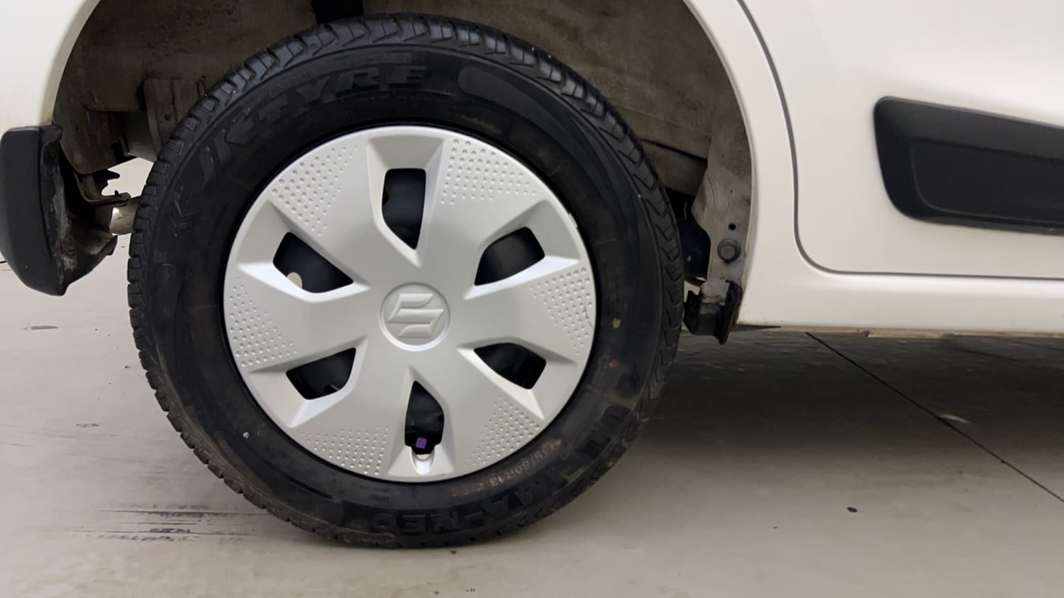 Used 2024 Maruti Suzuki Alto K10 VXi Plus AGS Petrol Automatic tyres RIGHT REAR TYRE RIM VIEW