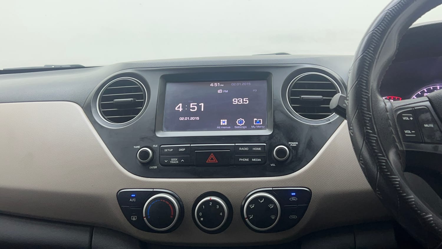 Used 2019 Hyundai Grand i10 Sportz 1.2 Kappa VTVT CNG (Outside Fitted) Cng Manual interior MUSIC SYSTEM & AC CONTROL VIEW
