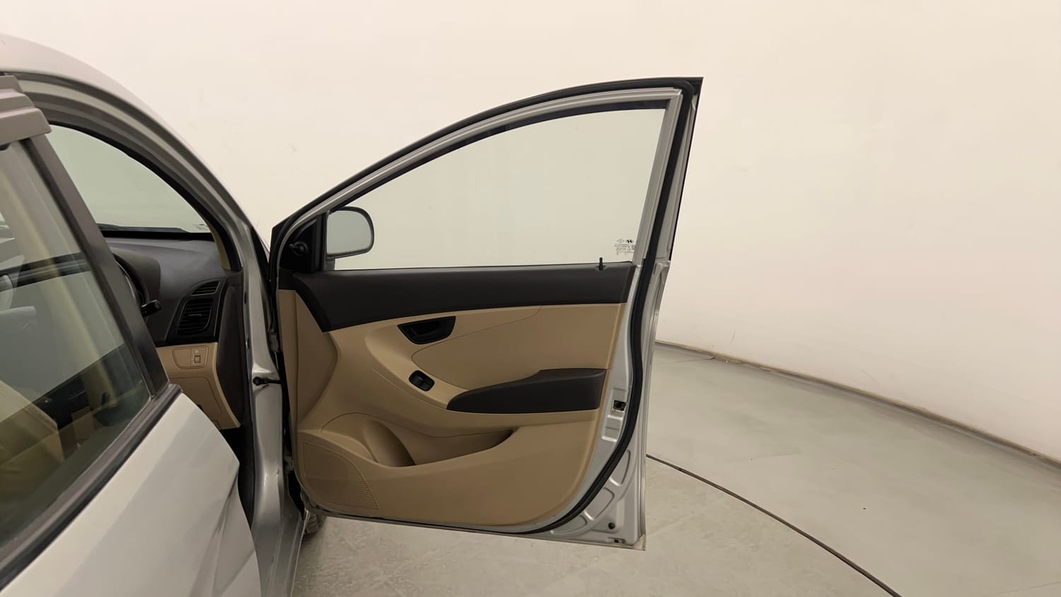 Used 2018 Hyundai Eon Magna + Petrol Manual interior RIGHT FRONT DOOR OPEN VIEW