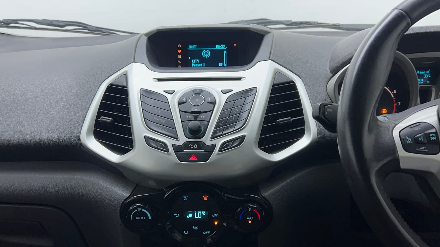 Used 2014 Ford EcoSport Titanium 1.0 Ecoboost (Opt) Petrol Manual interior MUSIC SYSTEM & AC CONTROL VIEW