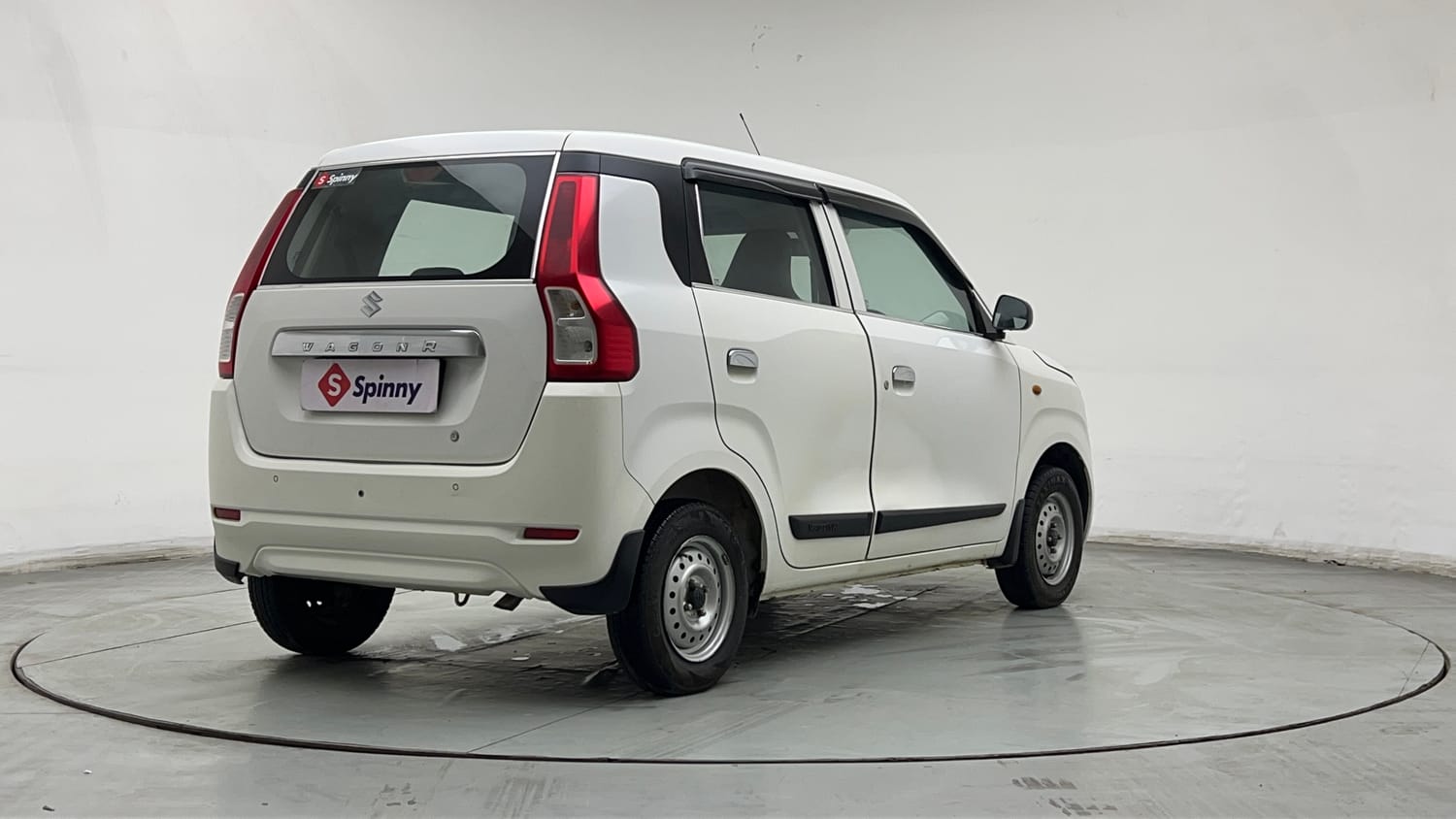 Used 2019 Maruti Suzuki Wagon R 1.0 LXi 1.0 Petrol Manual exterior RIGHT REAR CORNER VIEW