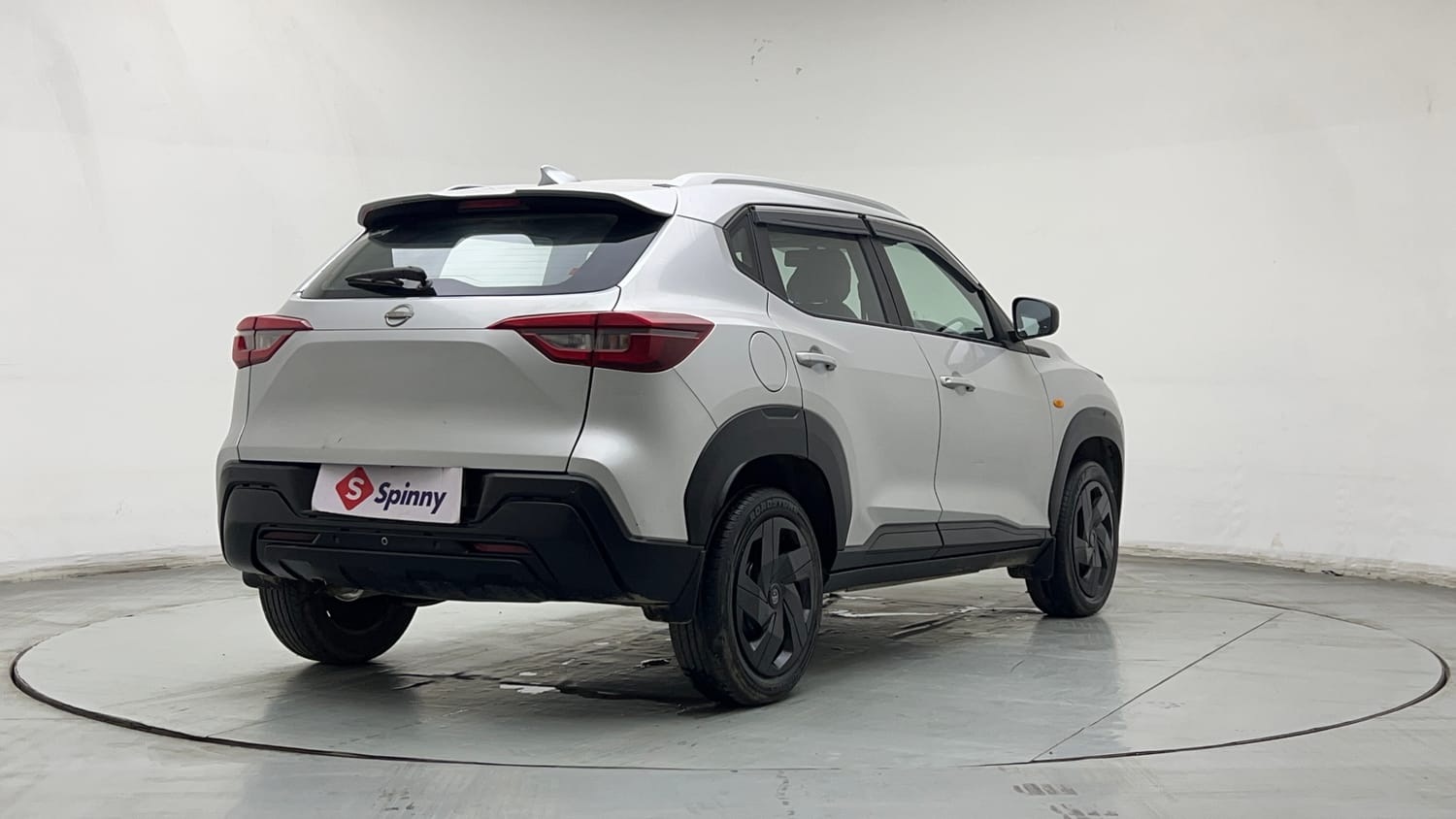 Used 2022 Nissan Magnite XE Petrol Manual exterior RIGHT REAR CORNER VIEW