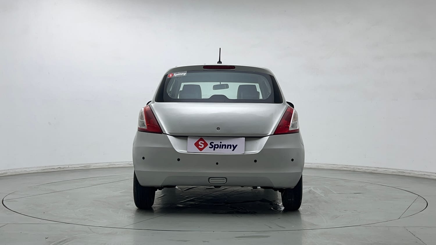 Used 2015 Maruti Suzuki Swift Lxi (O) Petrol Manual exterior BACK VIEW