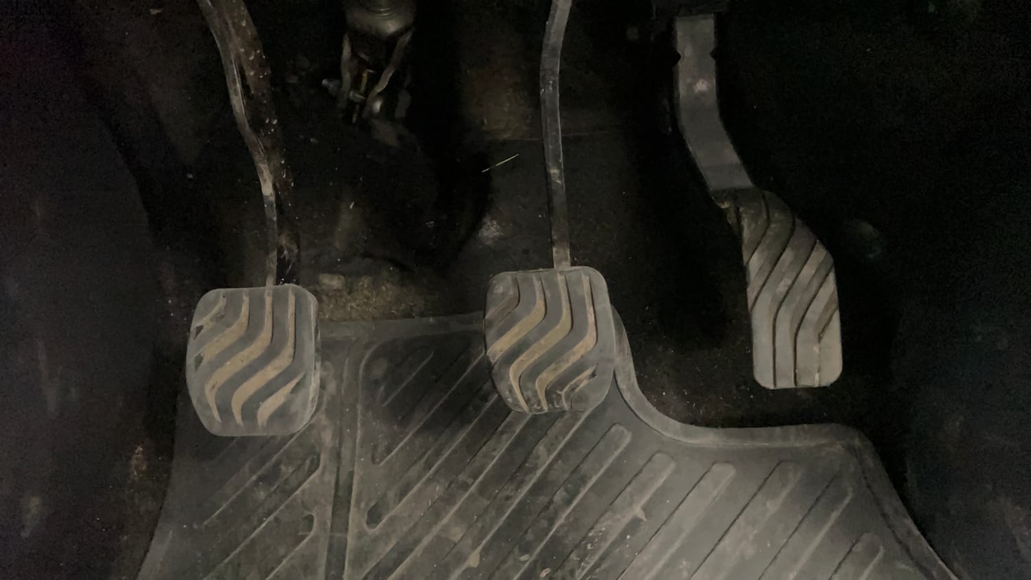 Used 2023 Nissan Magnite XV Petrol Manual interior PEDALS VIEW