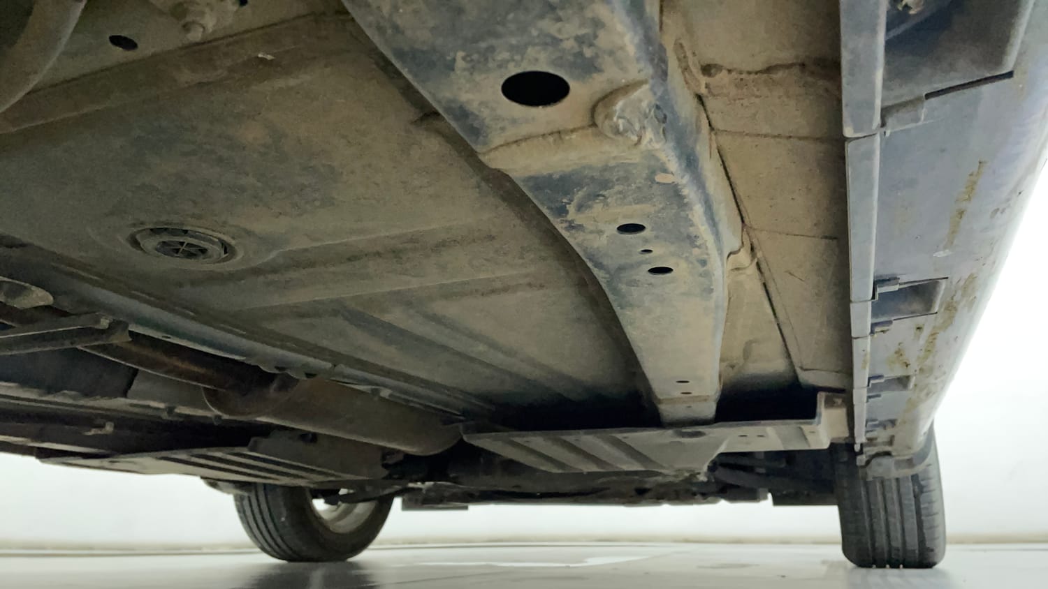 Used 2024 Maruti Suzuki Baleno Zeta AGS Petrol Automatic extra REAR RIGHT UNDERBODY VIEW