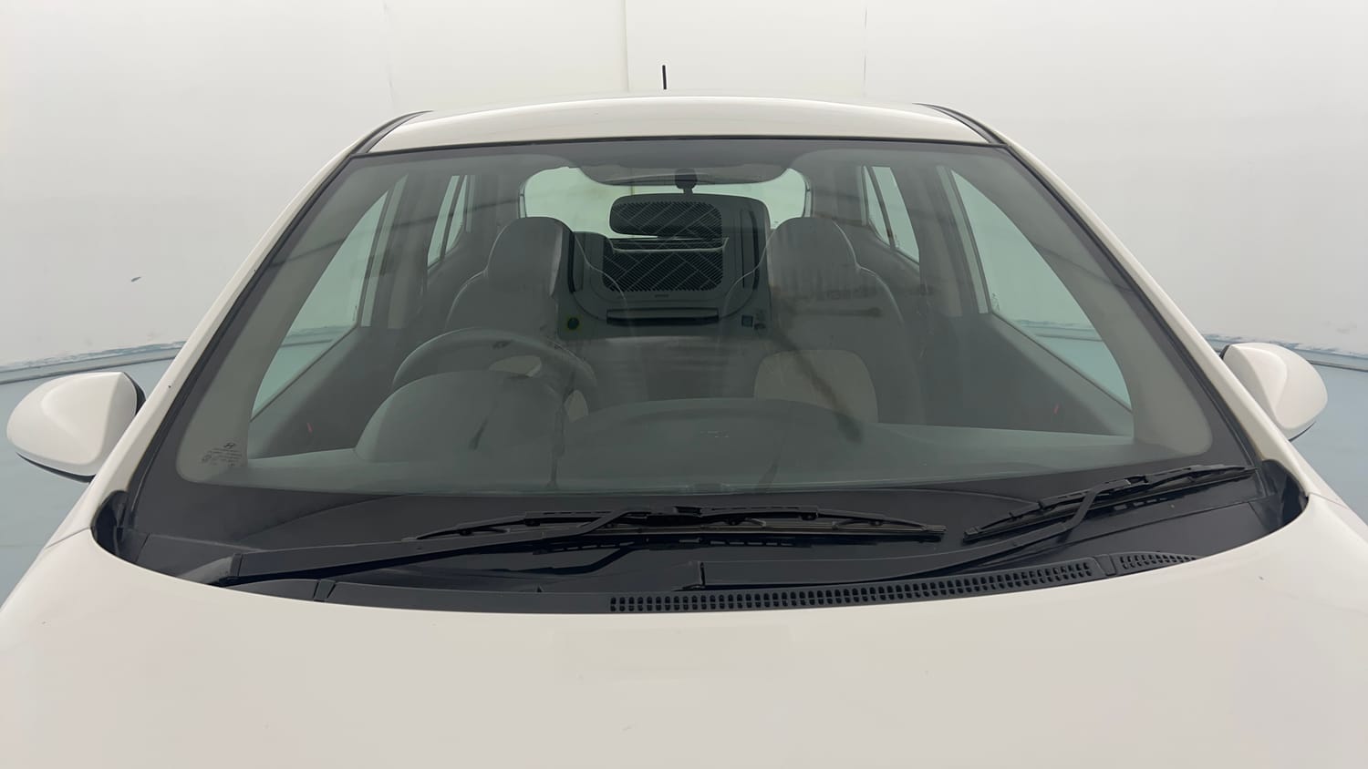 Used 2014 Hyundai Grand i10 Magna 1.2 Kappa VTVT Petrol Manual exterior FRONT WINDSHIELD VIEW