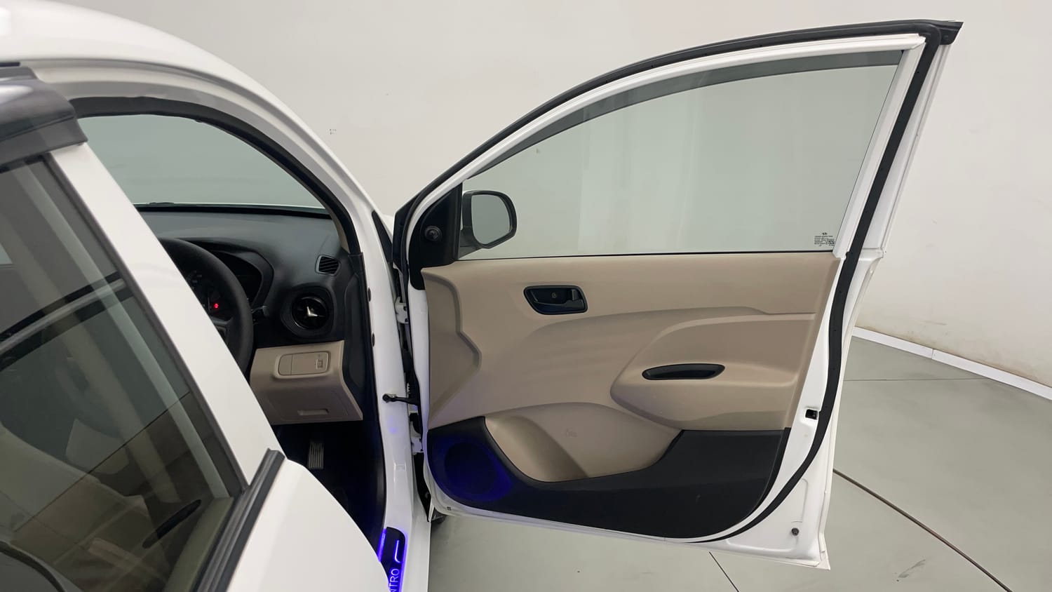 Used 2021 Hyundai Santro Magna Petrol Manual interior RIGHT FRONT DOOR OPEN VIEW