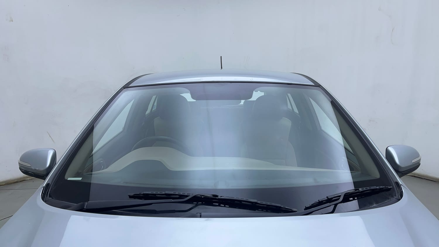 Used 2020 Hyundai Elite i20 Asta 1.2 (O) CVT Petrol Automatic exterior FRONT WINDSHIELD VIEW