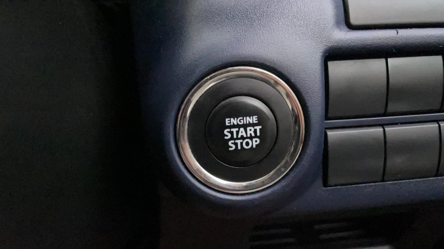 Used 2024 Maruti Suzuki Baleno Zeta AGS Petrol Automatic top_features Keyless start