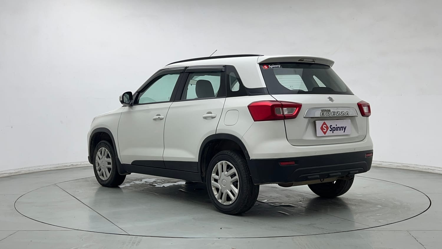 Used 2021 maruti-suzuki Vitara Brezza VXi Petrol Manual exterior LEFT REAR CORNER VIEW
