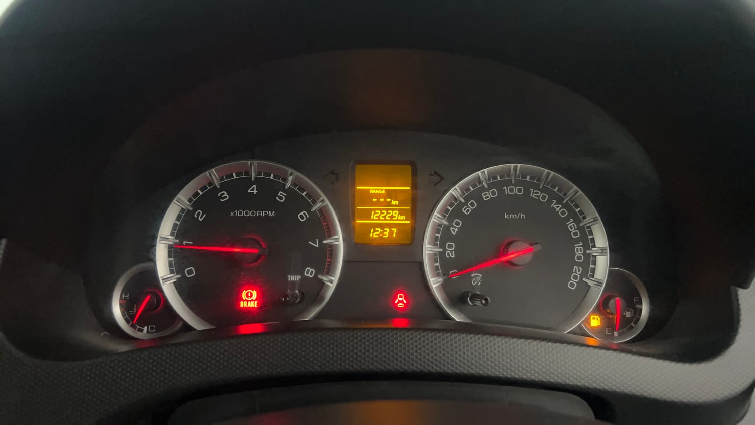 Used 2014 Maruti Suzuki Swift VXi Petrol Manual interior CLUSTERMETER VIEW